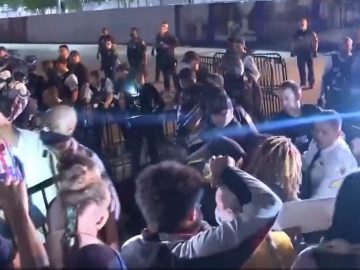 ICYMI: Clash with secret service at White House protests (5.30.20)